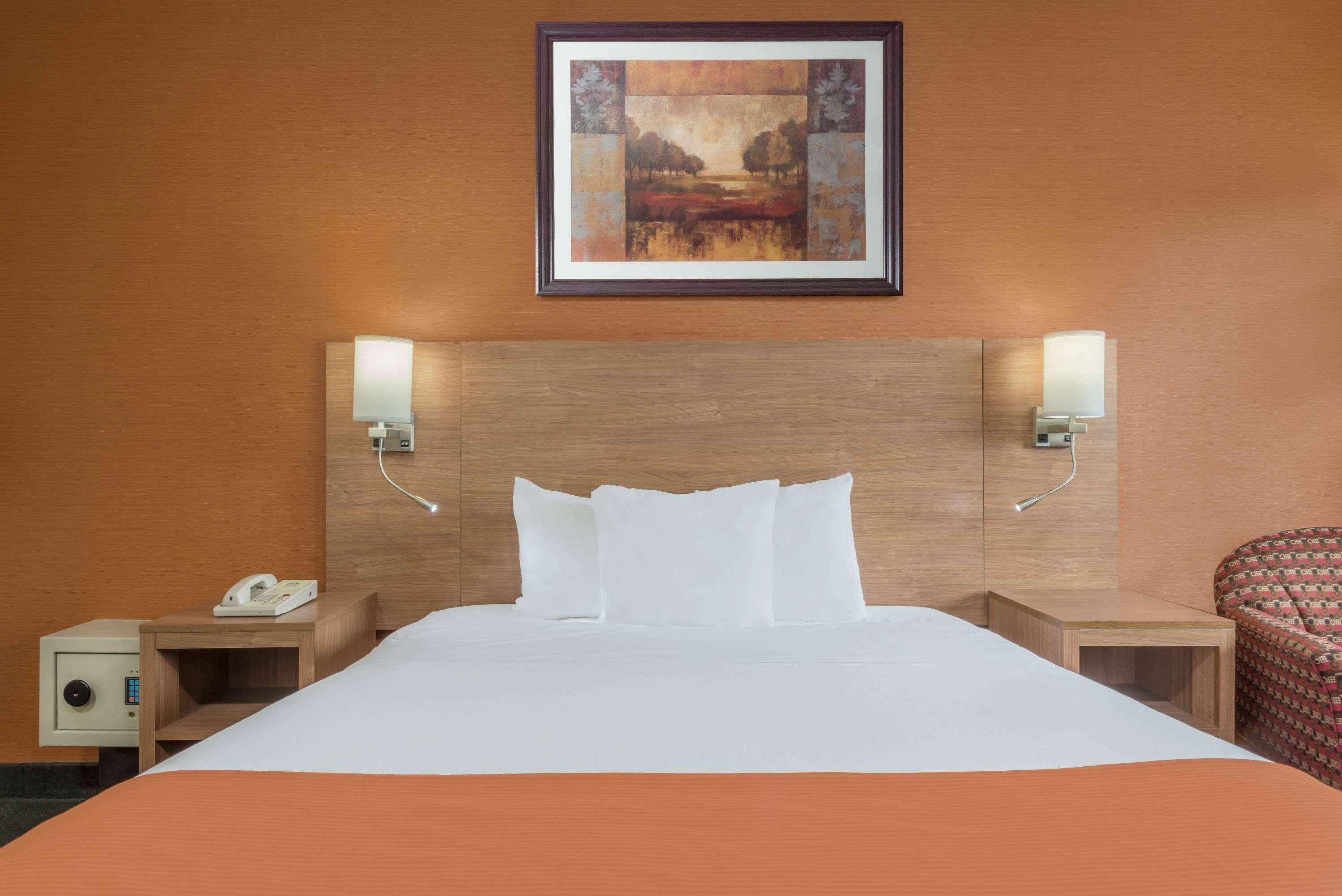 Days Inn By Wyndham Columbus Fairgrounds Kültér fotó